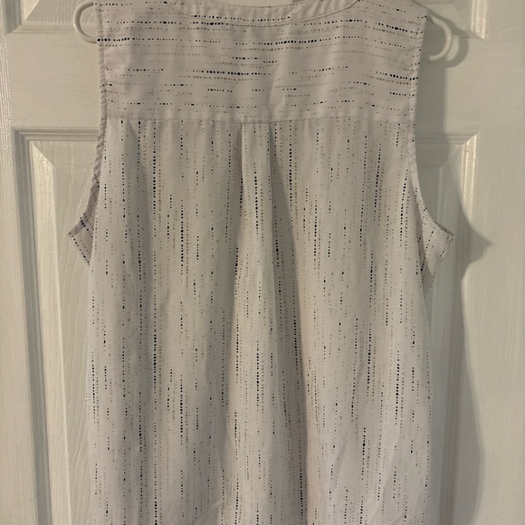 Apt. 9 Sleeveless Zip Front Blouse XXL White Black Speckled Print - Picture 3 of 3